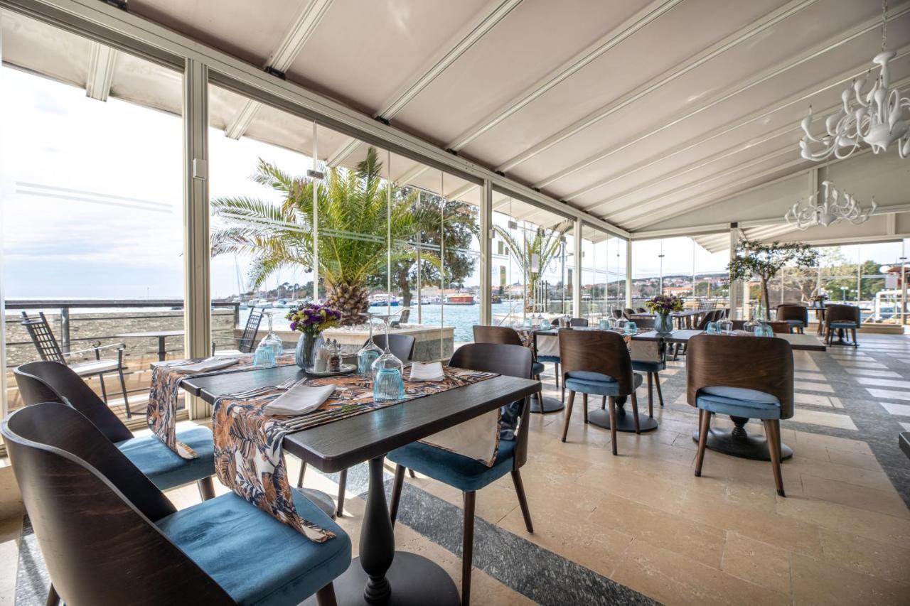 Hotel Marina Krk Town Exterior foto